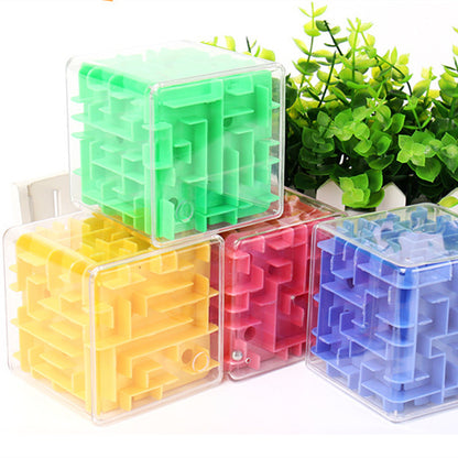 3D Cube Puzzle Hand Game